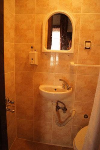 Hotel Haci Abdullahlar Konagi Mudurnu Zimmer foto